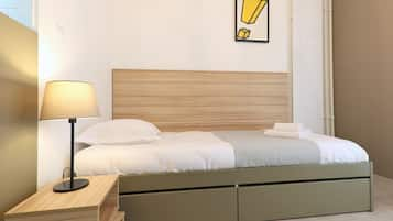 Studio Standar, 1 Tempat Tidur Twin (1 Pax) | Brankas, meja kerja, kedap suara, dan setrika/meja setrika