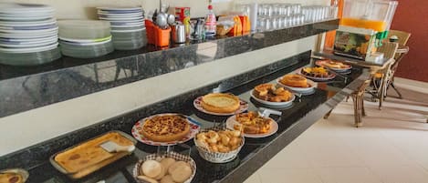 Tägliches inbegriffenes Frühstücksbuffet