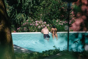 季節性室外泳池