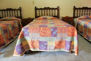 Quarto triplo | Wi-Fi de cortesia, roupa de cama