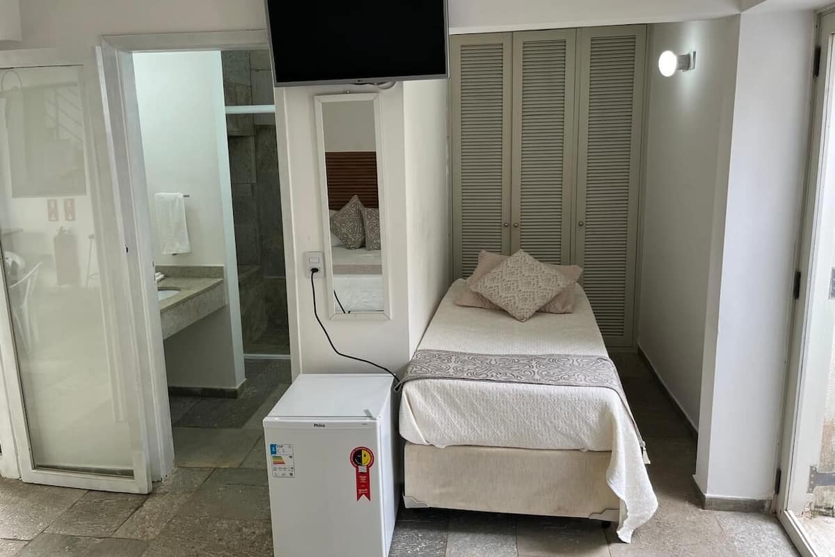 Grand-dobbeltværelse | Premium-sengetøj, Select Comfort-senge, minibar, pengeskab på værelset