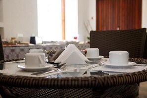 Petit déjeuner buffet compris tous les jours