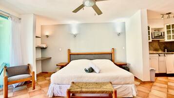 Deluxe Room | Free WiFi, bed sheets