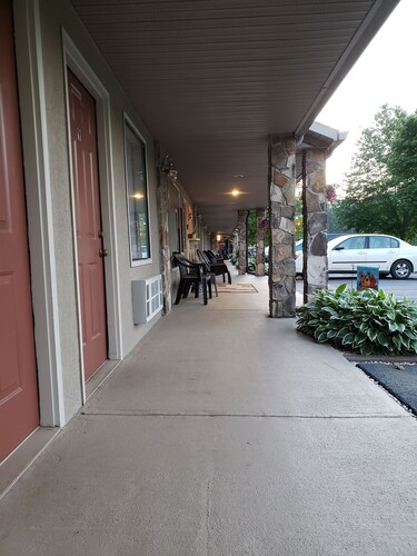 Chatuge Mountain Inn