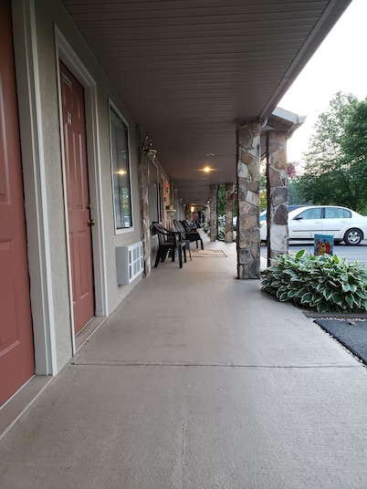Chatuge Mountain Inn