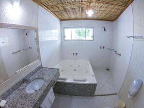 Free toiletries, hair dryer, towels - Pousada Marina Porto Itacuruçá (Mangaratiba)