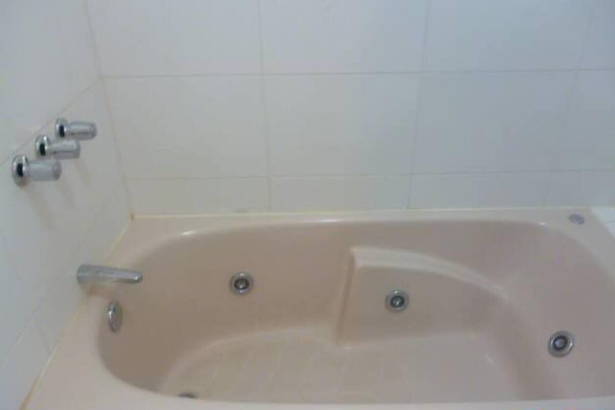 Chambre Double Deluxe, bain à remous, vue ville | Baignoire relaxante profonde