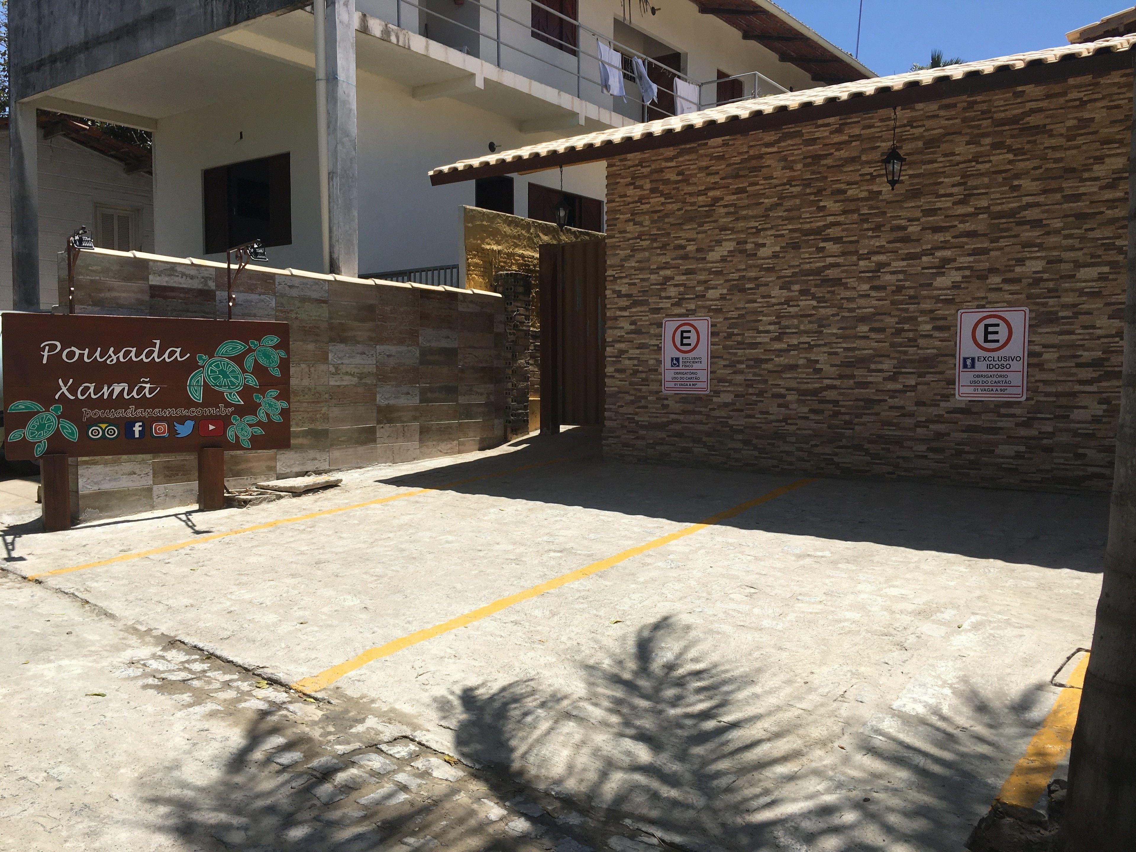 Fachada da propriedade