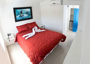 Romantisches Doppel- und Zweibettzimmer, 1 King-Bett | Ausblick vom Zimmer