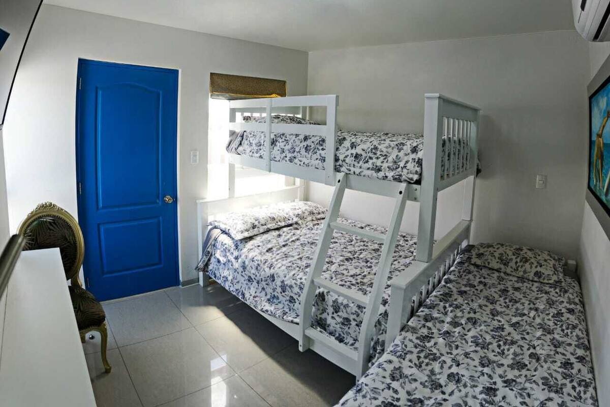 Minibar, free WiFi, individually decorated, individually furnished