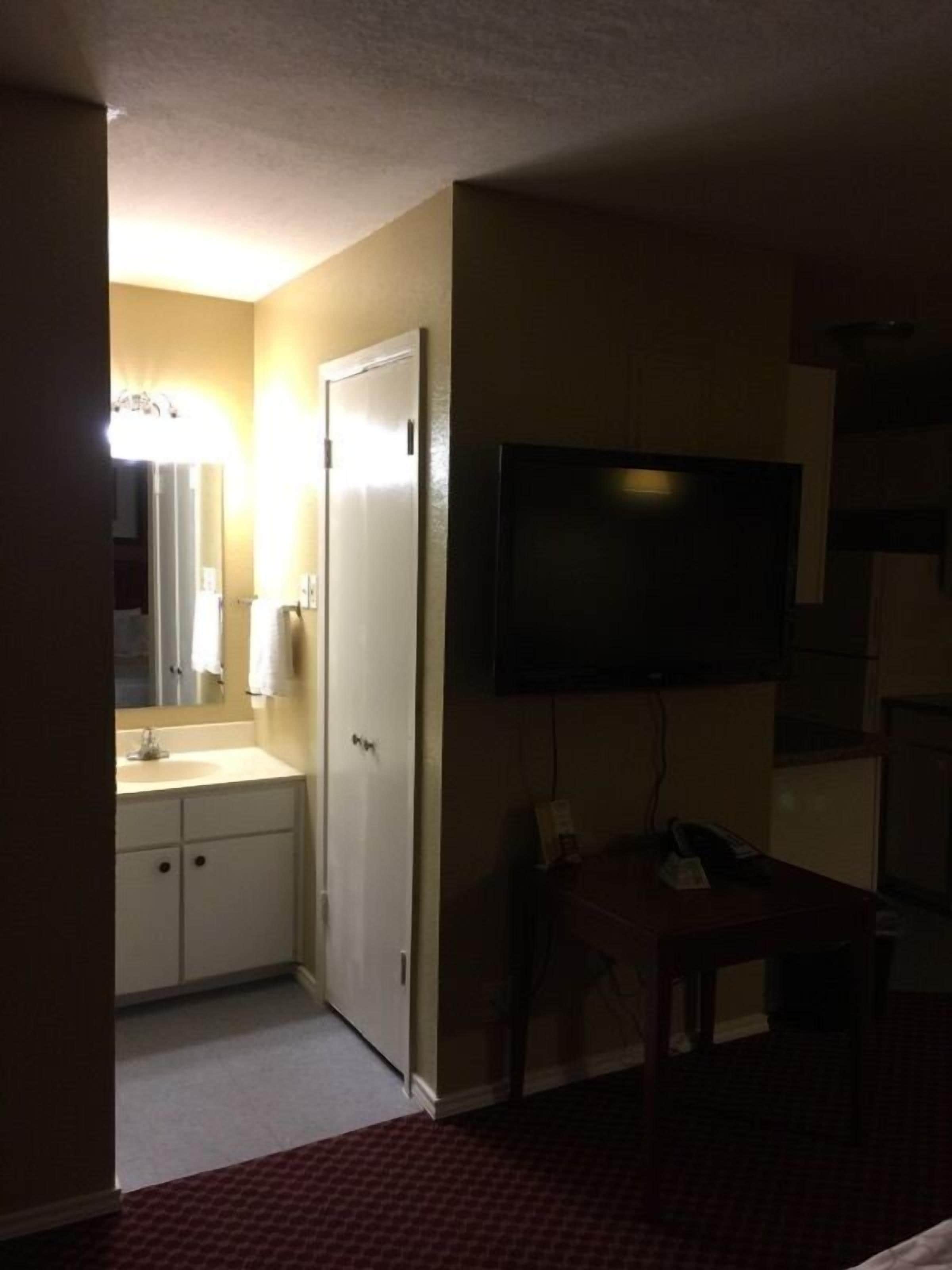 Ranch House Inn & Suites — photo 15