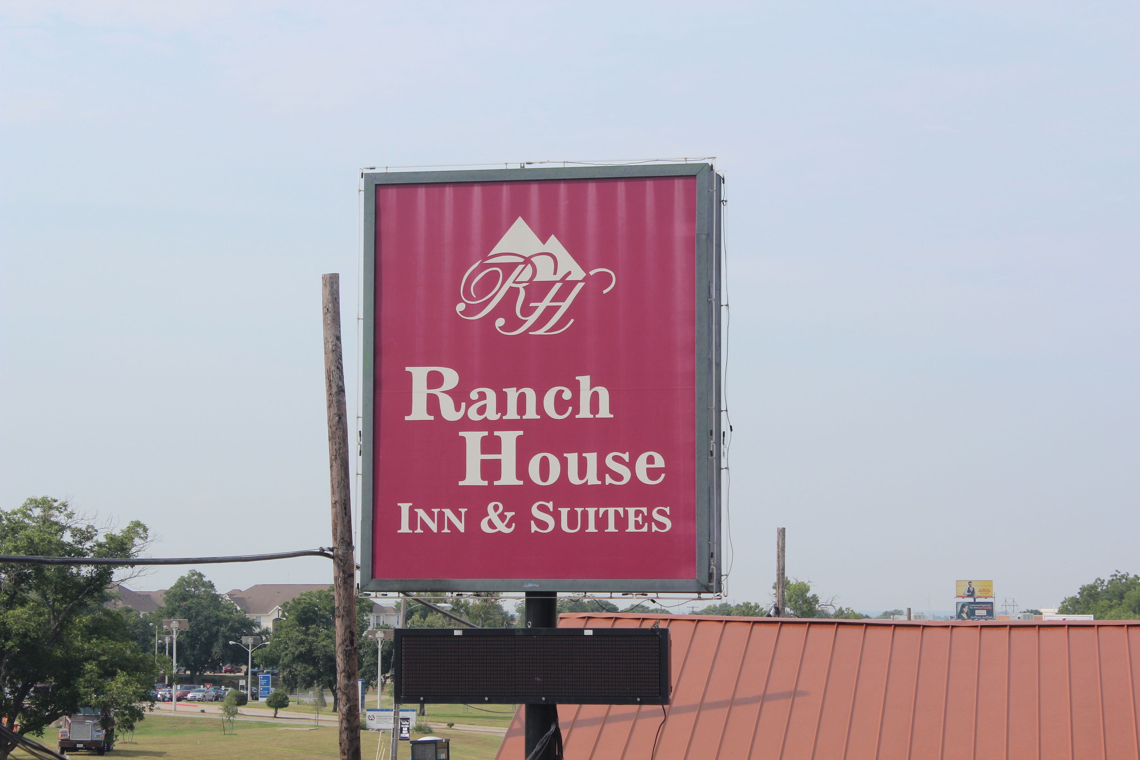 Ranch House Inn & Suites — photo 12