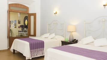 Suite Premier, 2 camas matrimoniales | Escritorio, tabla de planchar con plancha y wifi gratis