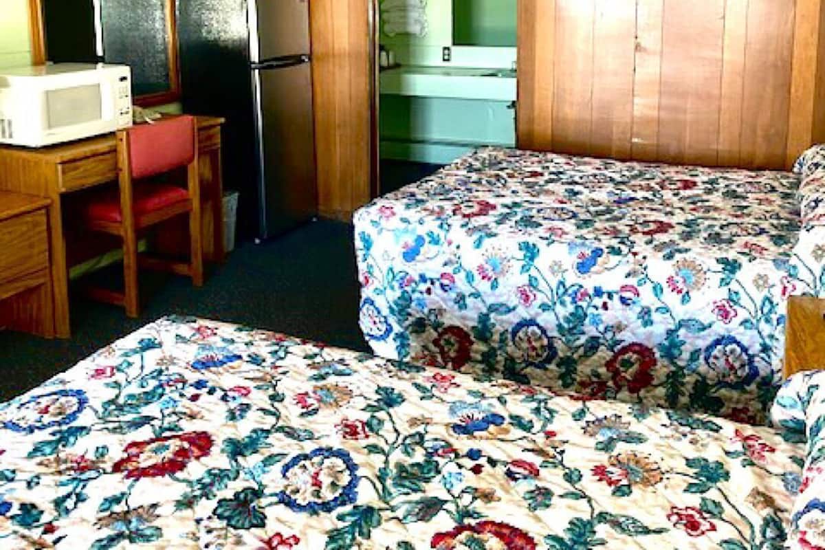 Free WiFi, bed sheets