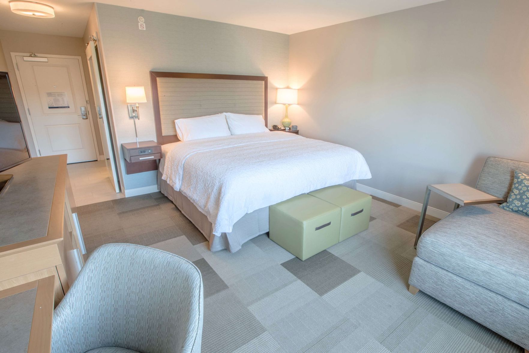Individually furnished, free cribs/infant beds, free WiFi, bed sheets