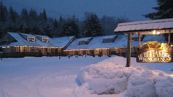 Façade de l’hébergement - soirée/nuit