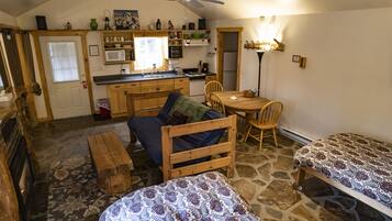 Cabin (The Cottage) | Living area