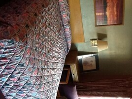 Desk, free WiFi, bed sheets
