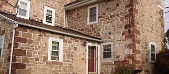 Historic Schoeneck Hotel B&B