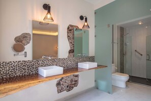 Deluxe Room, 2 Double Beds | Bathroom - TRES79 Hotel Boutique (Orizaba)