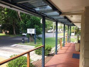 Terrace/patio - Narimba Motel (Port Macquarie)