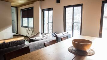 Televisión de pantalla plana, Netflix y películas con cargo