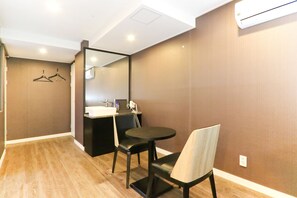 Standard Double Room | Kemudahan bilik