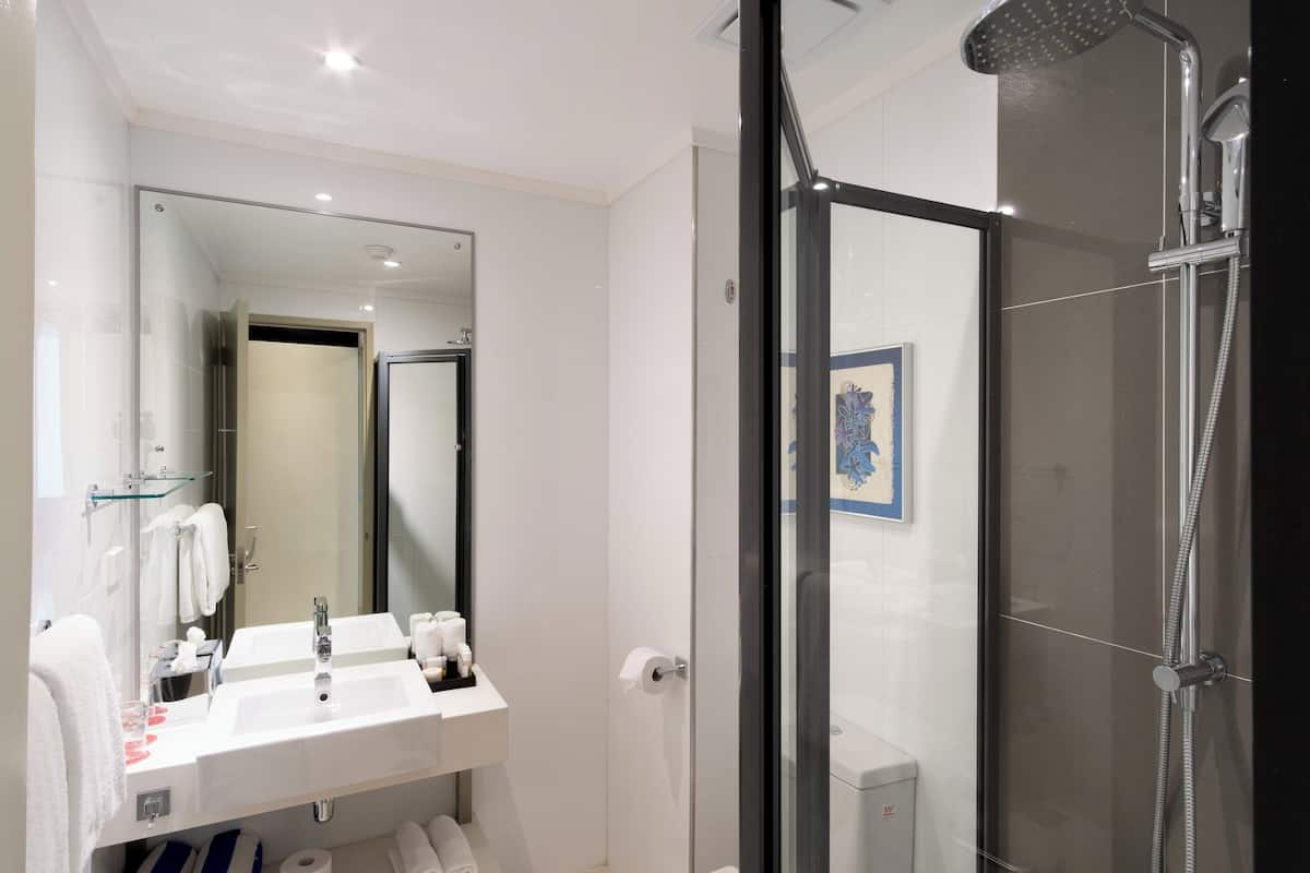 shower, rainfall showerhead, eco-friendly toiletries, hair dryer