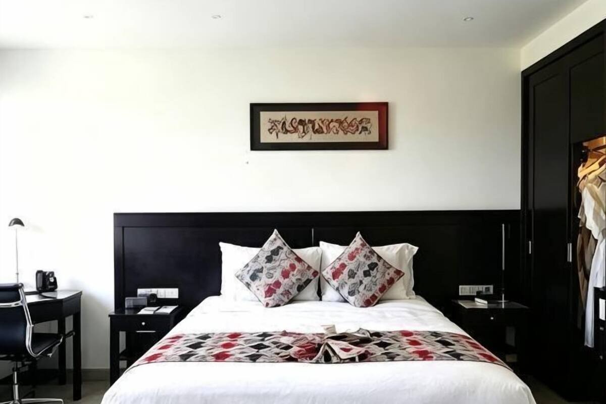 Premium bedding, down duvets, pillow-top beds, in-room safe