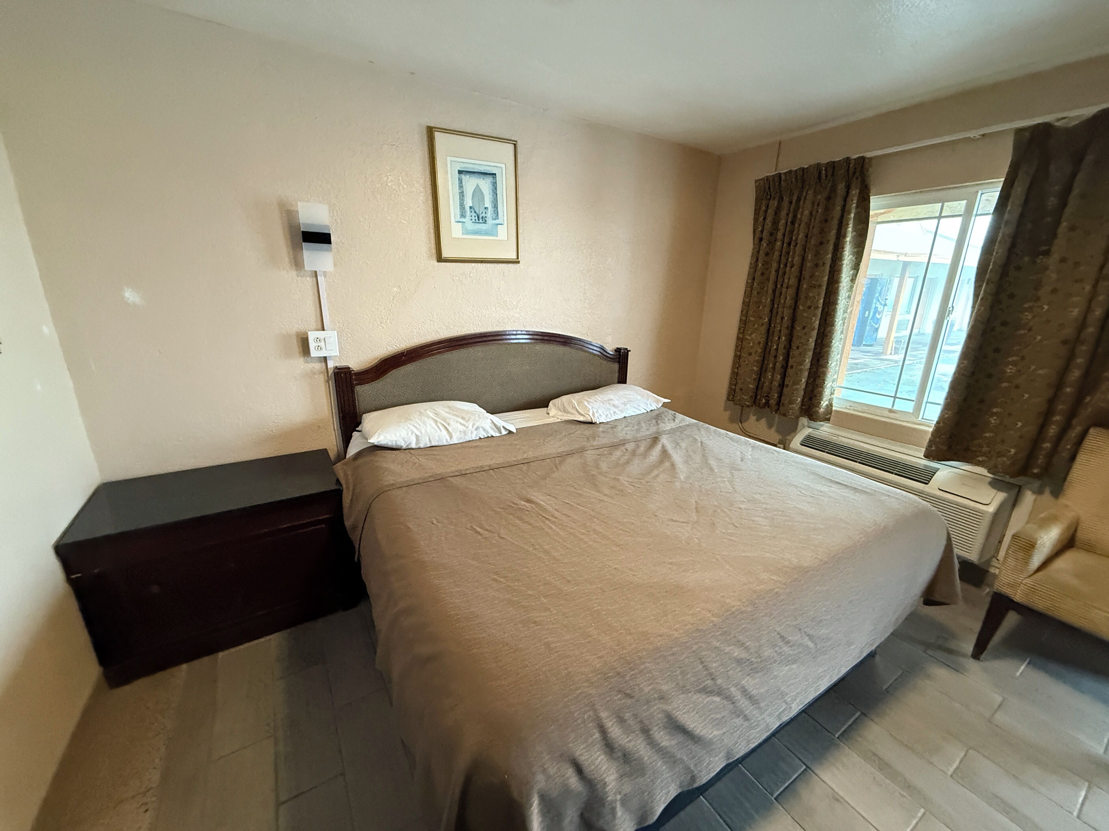 Room, 1 Double Bed, Mobility Accessible, Non Smoking