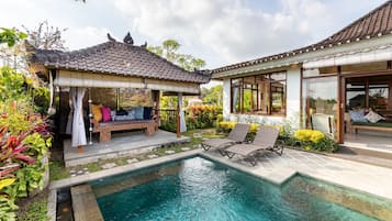 Private Villa Intani, 2 Bedrooms | 3 bedrooms, in-room safe, individually decorated, individually furnished