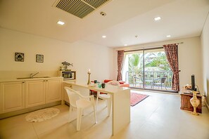 1 Bedroom Garden View | Rollaway beds, free WiFi - Marrakesh Residence Hua Hin by Puppap (Hua Hin)