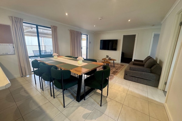 Sundowner Cabin And Tourist Park - Whyalla