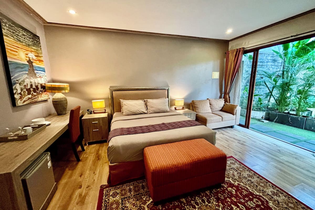 1 bedroom, individually furnished, desk, soundproofing
