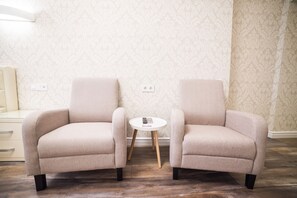 Apartment (Danyla Halytskogo SQUARE 2, ap.18/1)