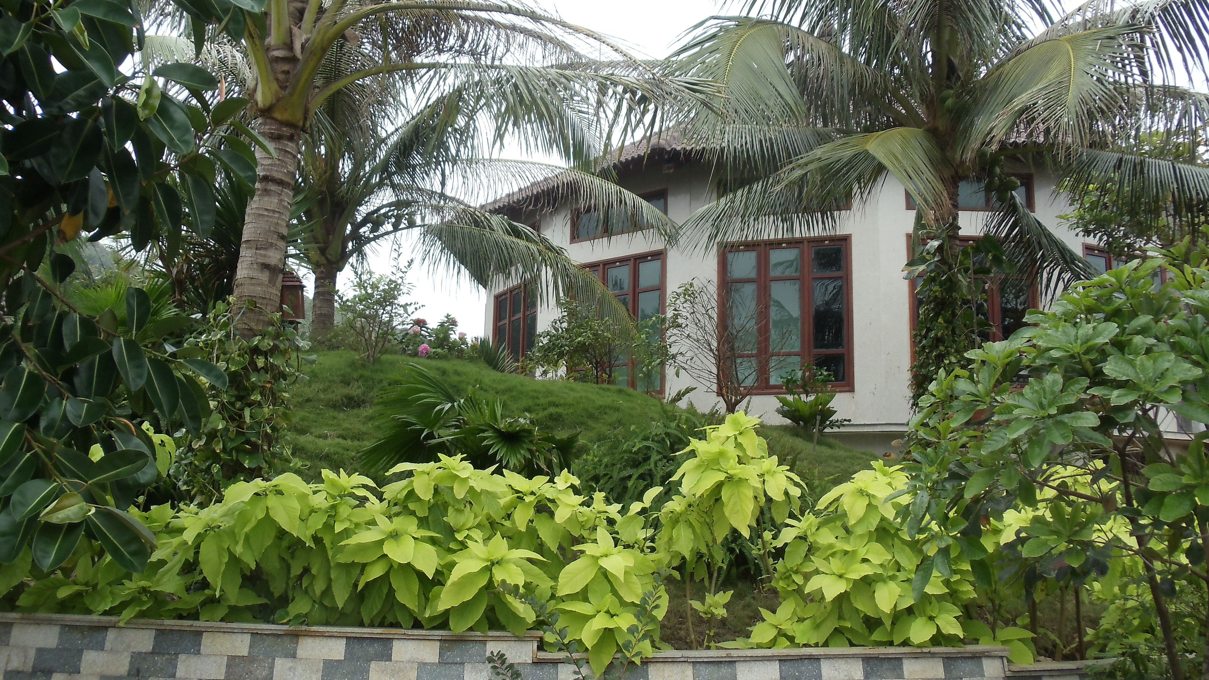 Suite Beach Villa | Minibar, in-room safe, desk, free WiFi