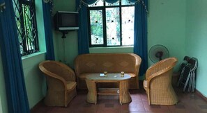 Interior - Quan Hoa Hotel (Hanoi)