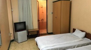 Minibar, Schreibtisch, kostenloses WLAN