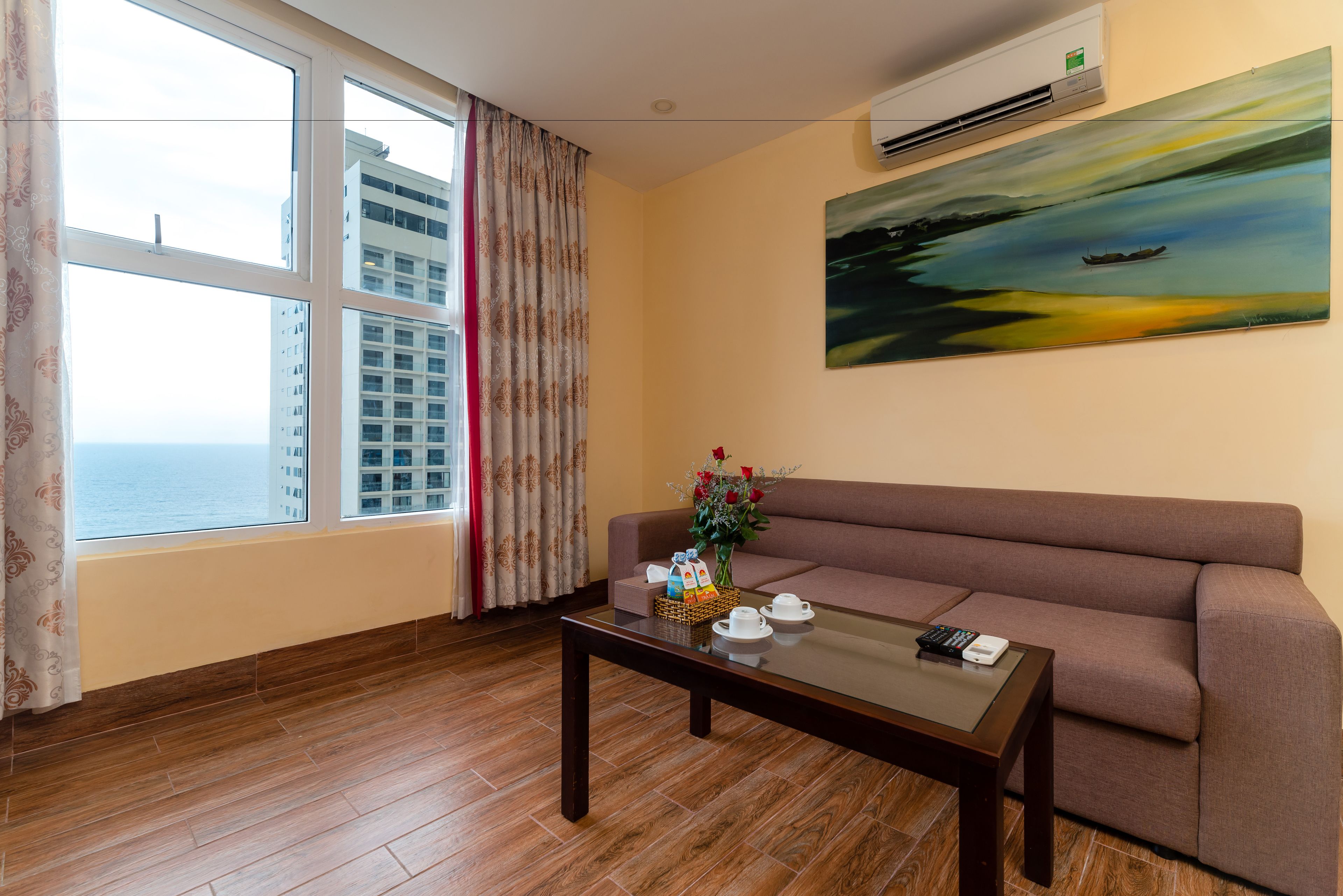 city suite, sea view | room amenity