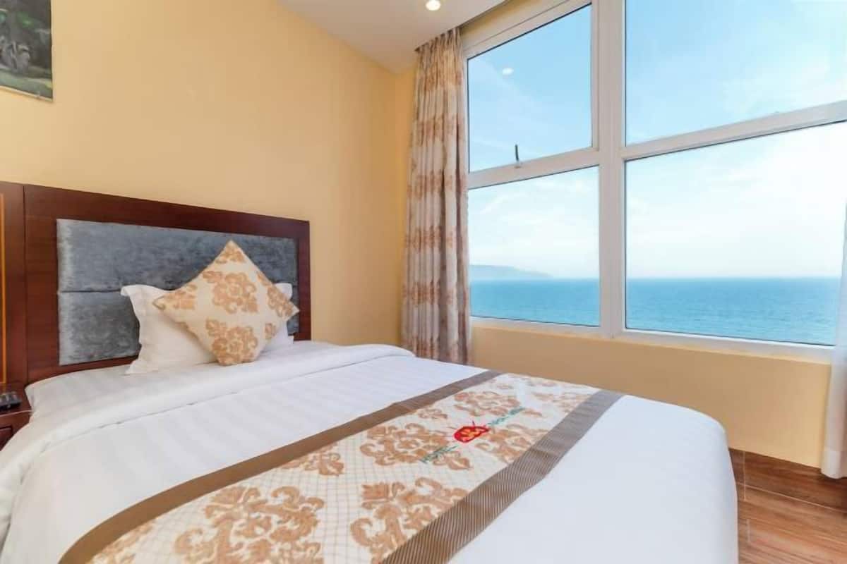 1 Schlafzimmer, hochwertige Bettwaren, Betten mit Memory-Foam-Matratzen
