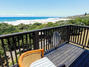 Queen Unit | Balcony - Sugar Beach Resort (Elysium)