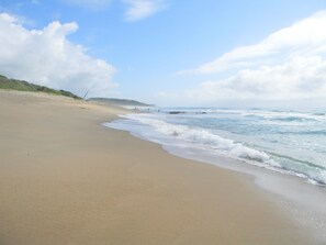 Private beach nearby - Sugar Beach Resort (Elysium)
