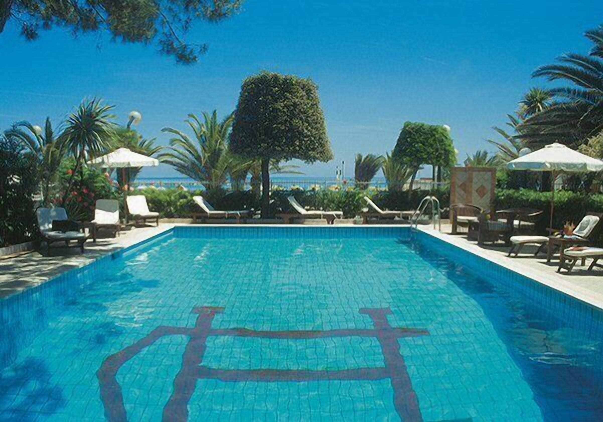 Seasonal outdoor pool, a rooftop pool