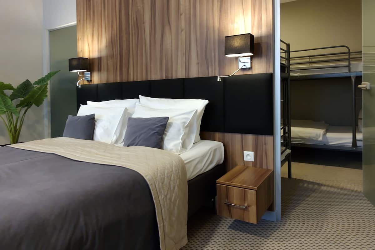Family Suite | In-room safe, desk, iron/ironing board (on request), cribs (free)