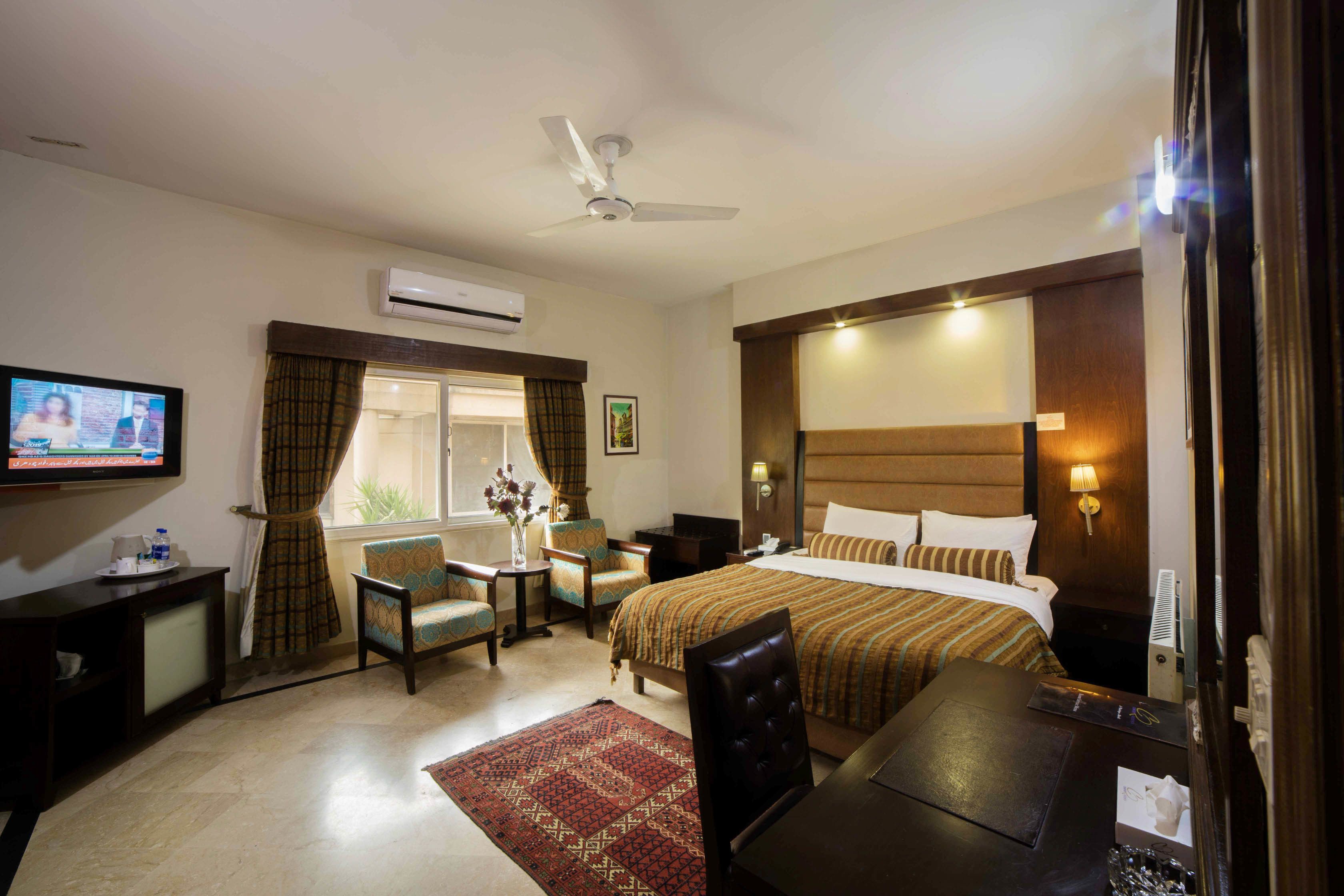 In-room safe, iron/ironing board, free WiFi