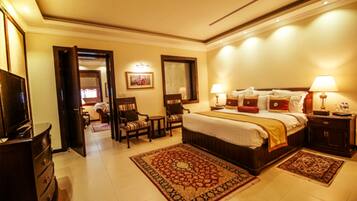 1 habitación, minibar y caja de seguridad en la habitación