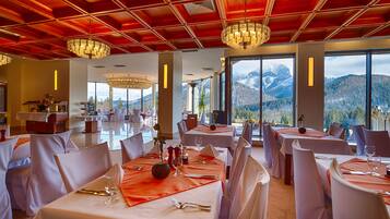 Desayuno bufé gratuito