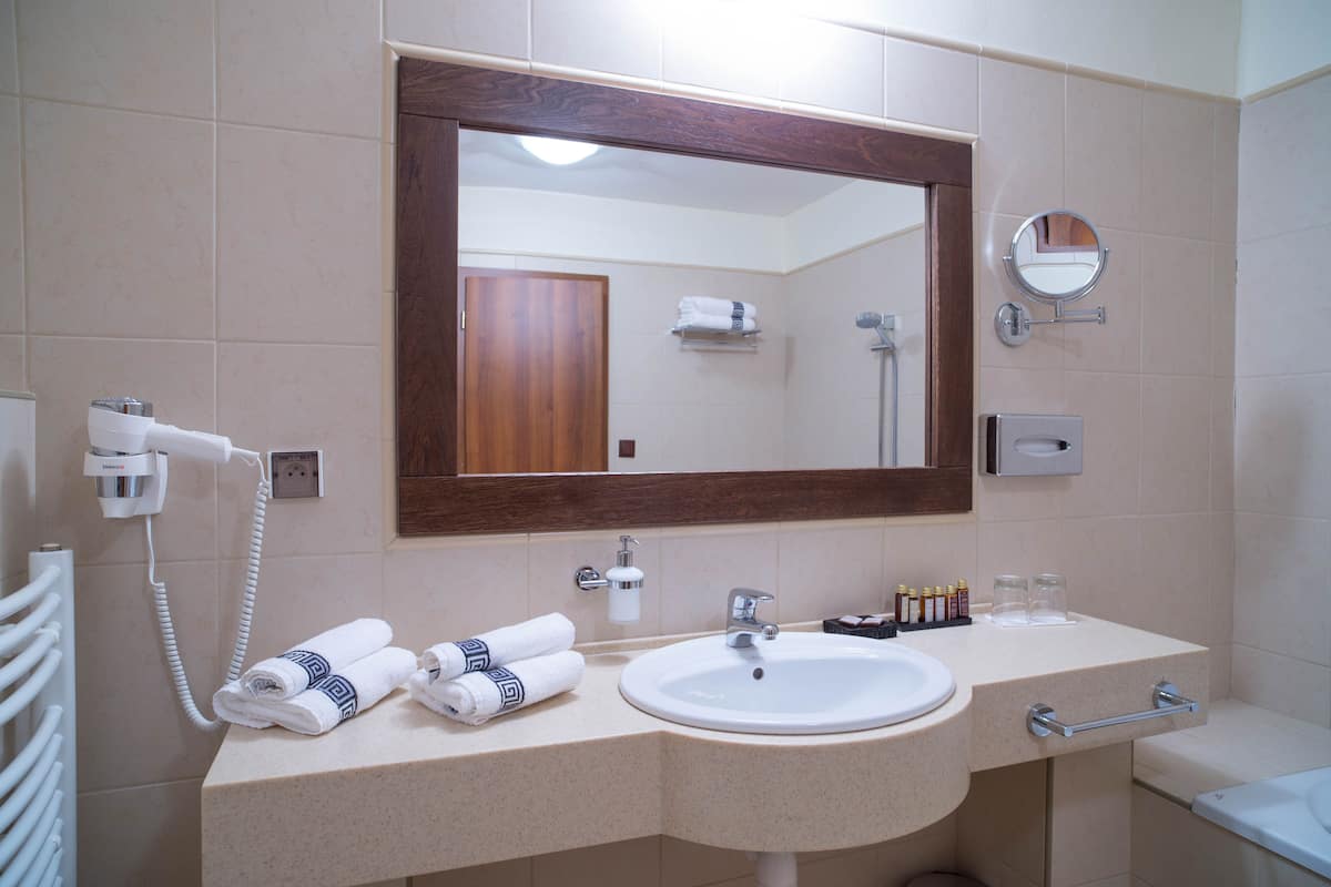 minibar, in-room safe, desk, soundproofing