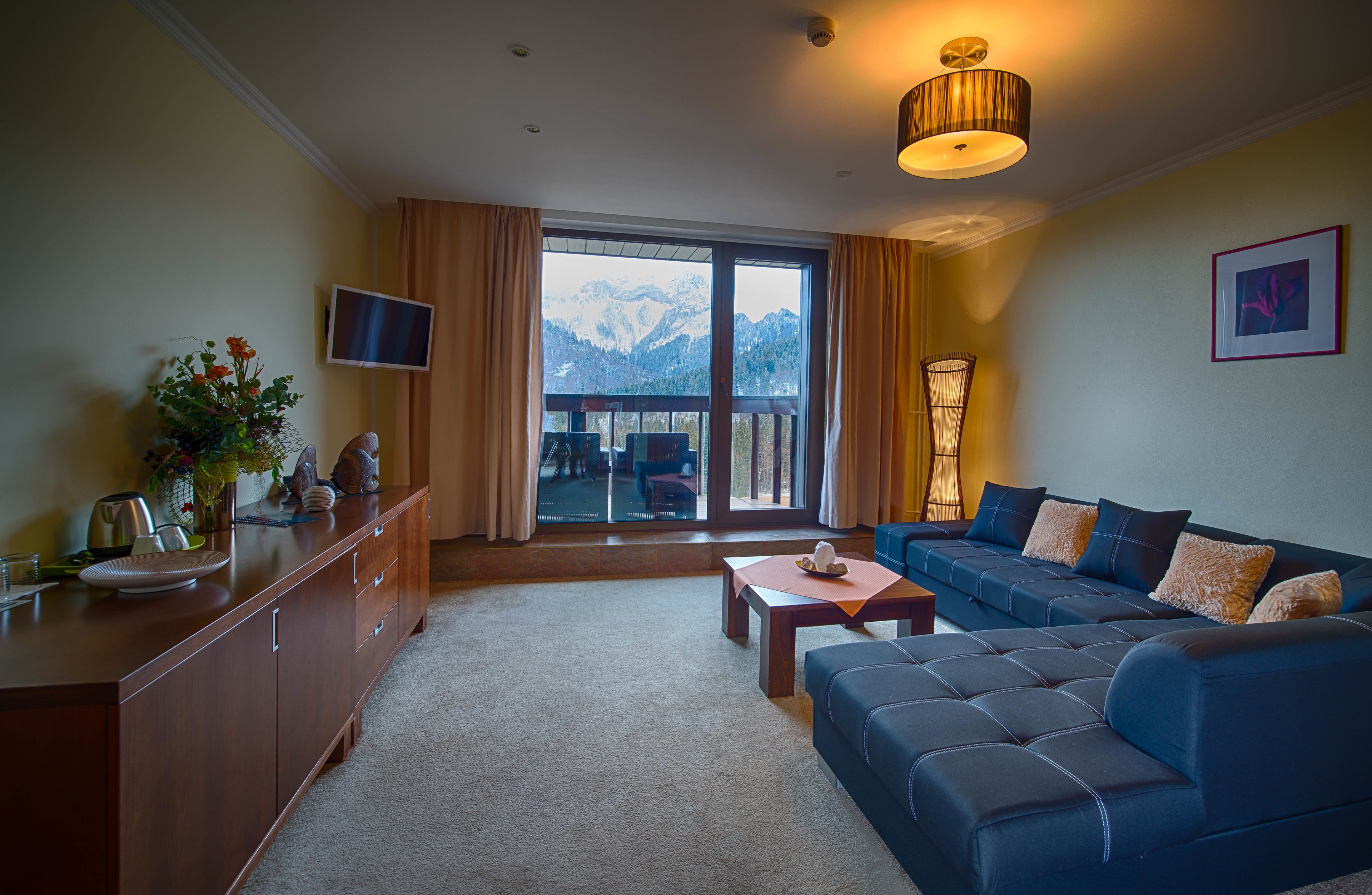 classic suite | minibar, in-room safe, desk, soundproofing