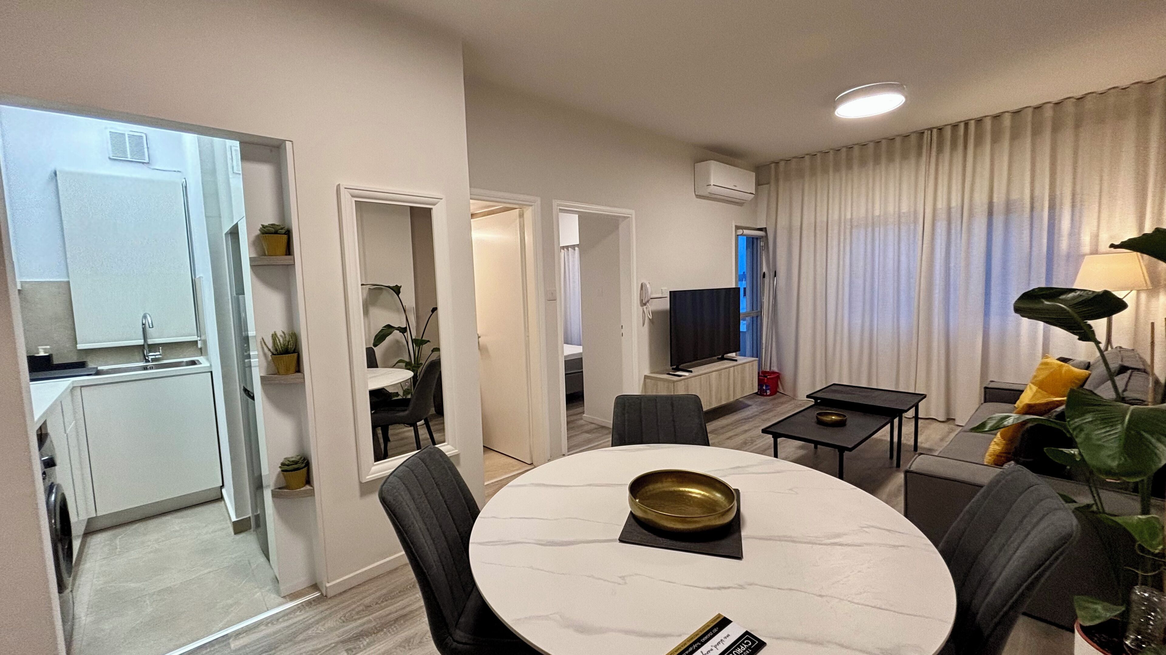시티 아파트, 침실 1개, 금연, 시내 전망 | 객실 내 식사 공간